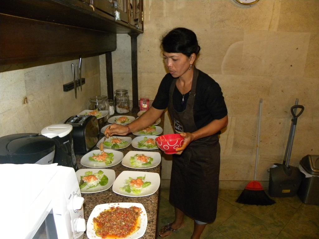 Saudara Home Ubud Esterno foto