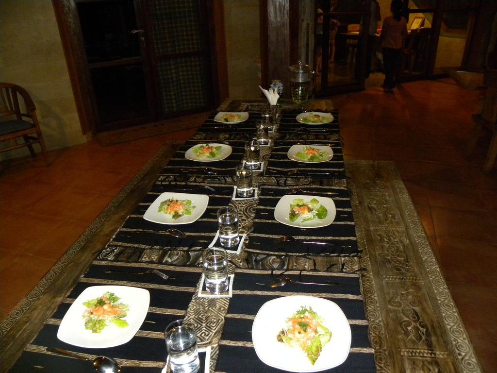 Saudara Home Ubud Esterno foto