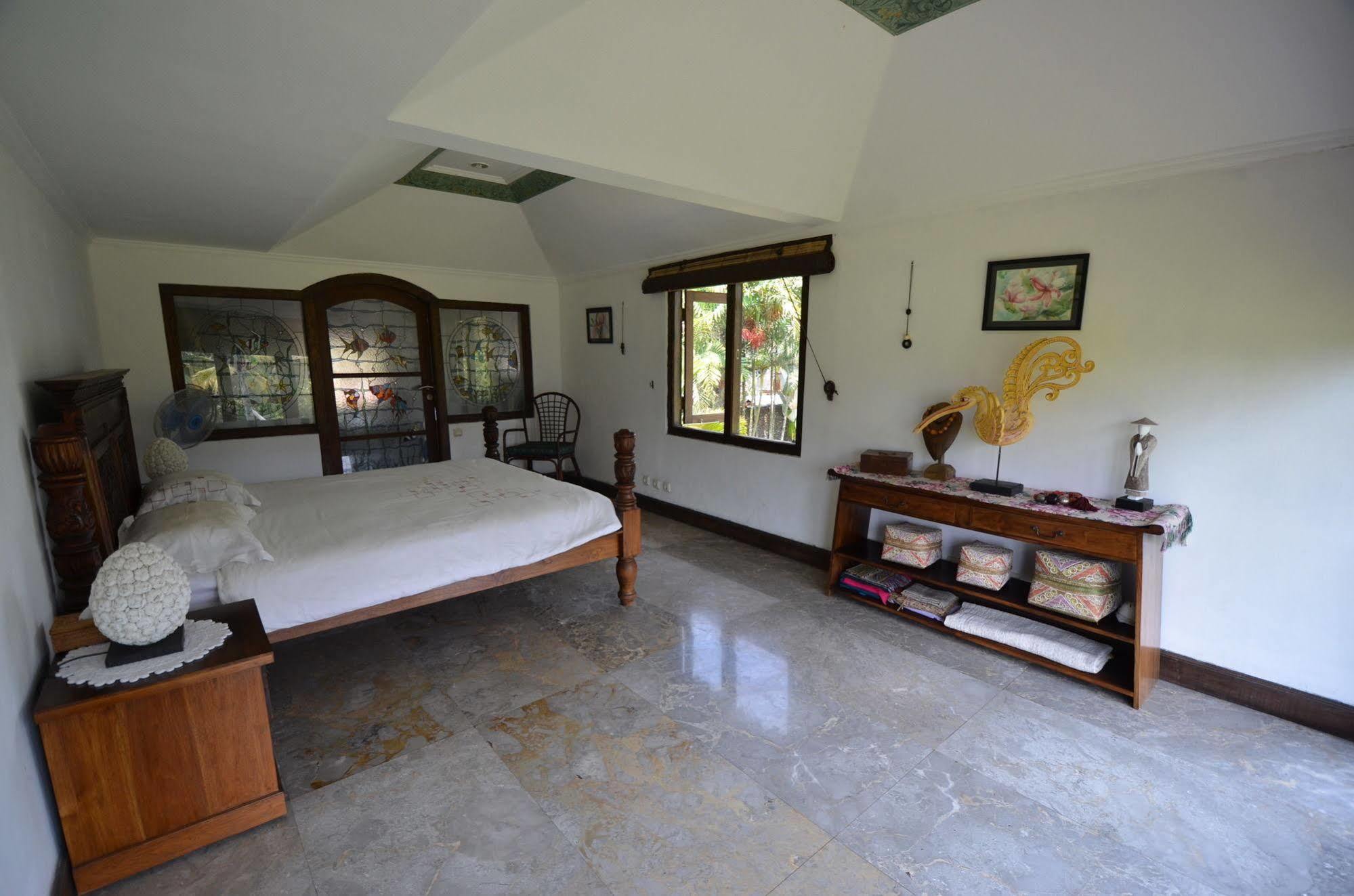 Saudara Home Ubud Esterno foto