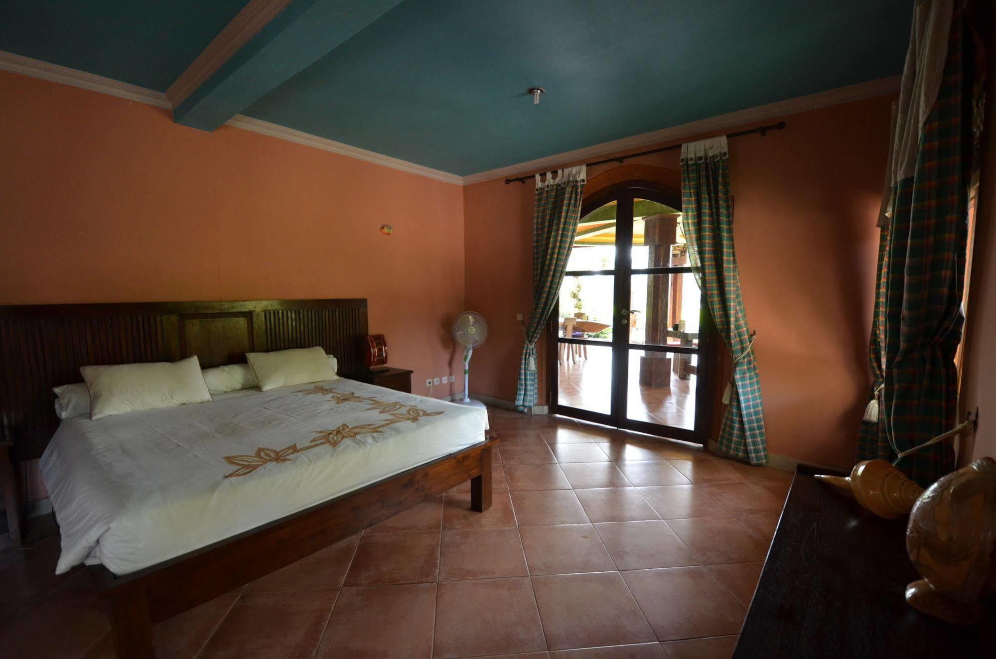 Saudara Home Ubud Esterno foto