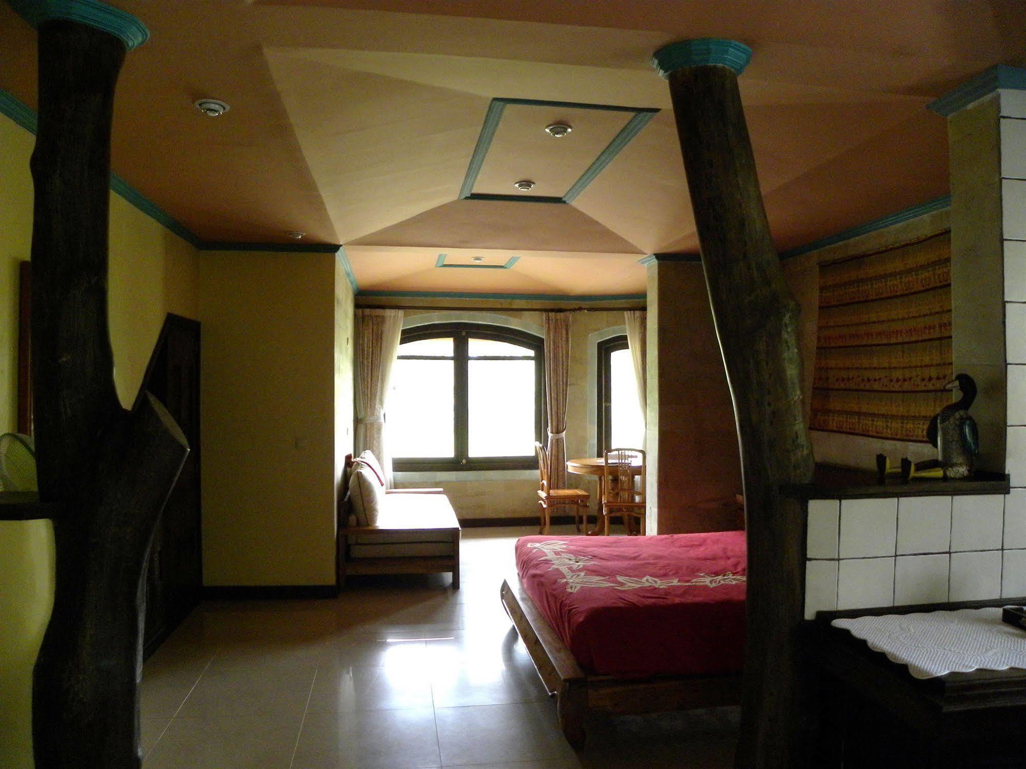 Saudara Home Ubud Esterno foto