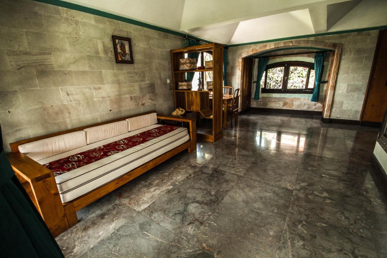 Saudara Home Ubud Esterno foto